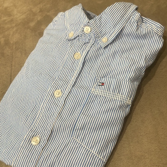 Tommy Hilfiger Button down dress pin stripe shirt size M 12/14 - Picture 4 of 4